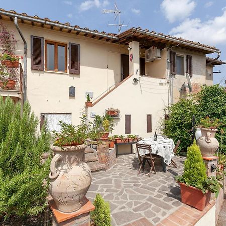 Awesome Home In Montefoscoli With Wifi Exteriér fotografie