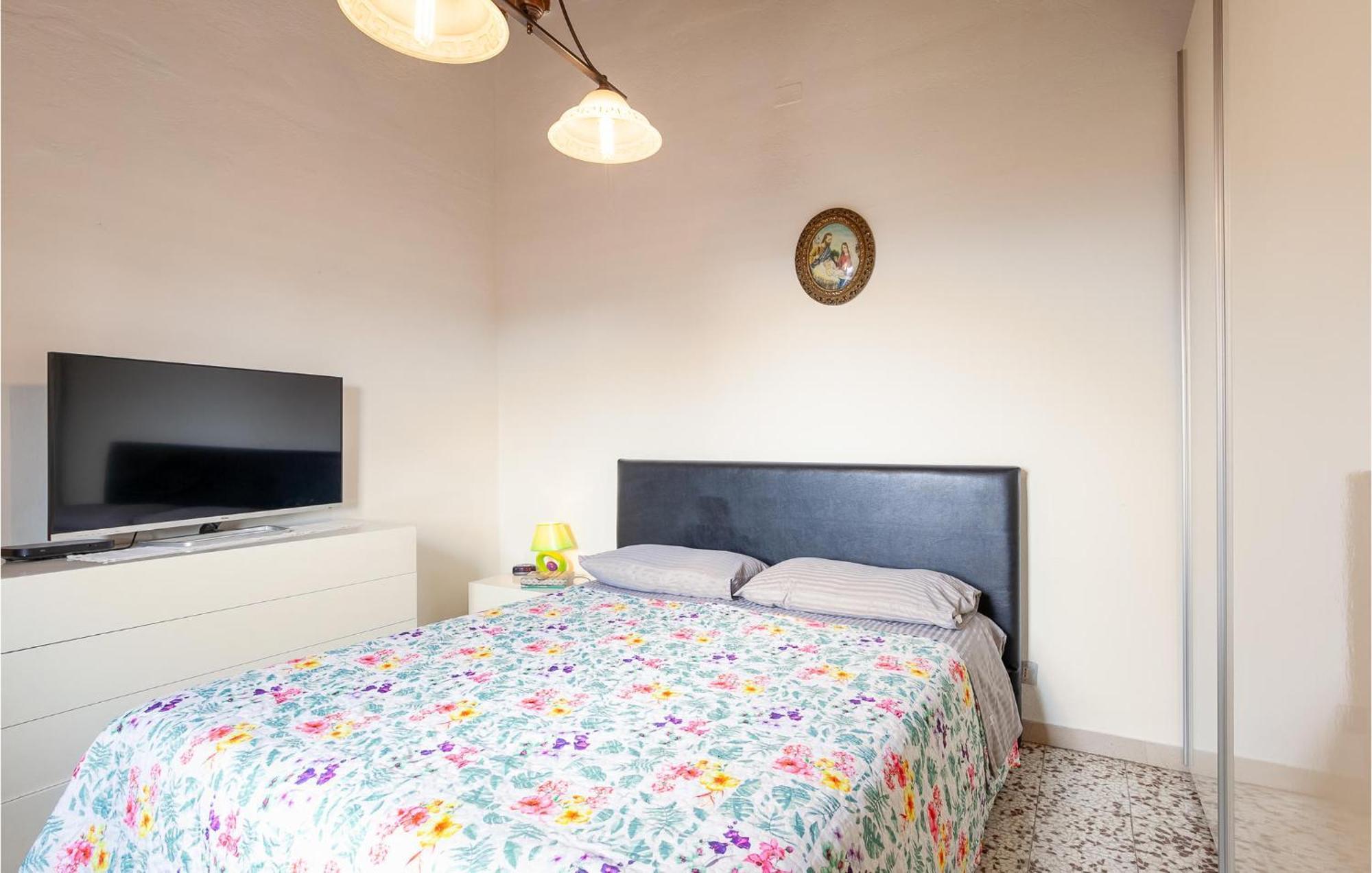 Awesome Home In Montefoscoli With Wifi Exteriér fotografie