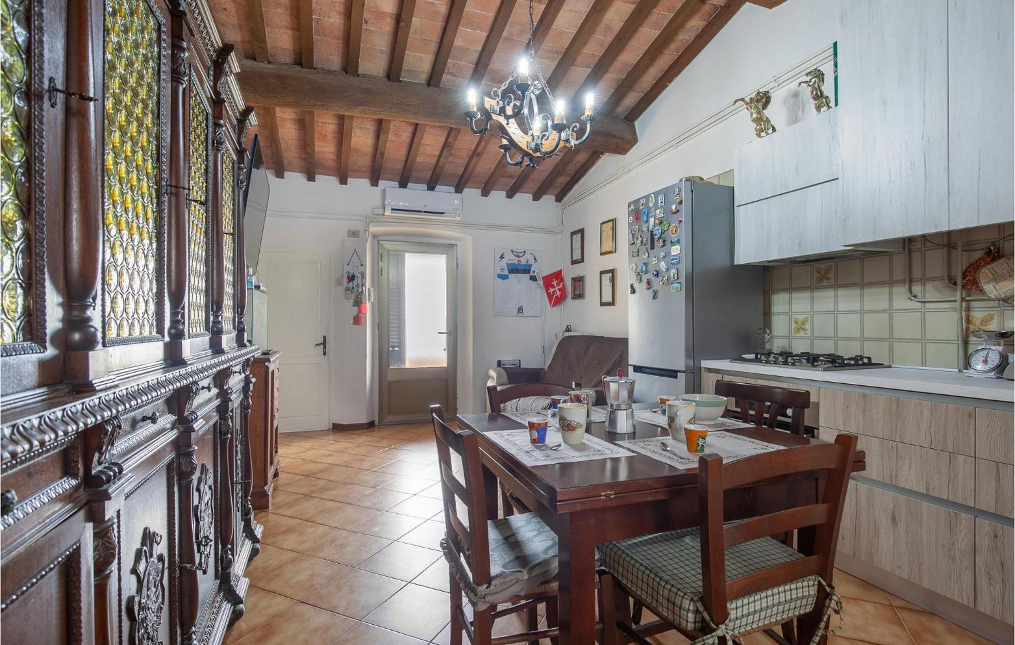 Awesome Home In Montefoscoli With Wifi Exteriér fotografie